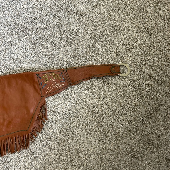 Hand Made Fringed Leather Waist Bag with Peace Sign - Picture 11 of 15